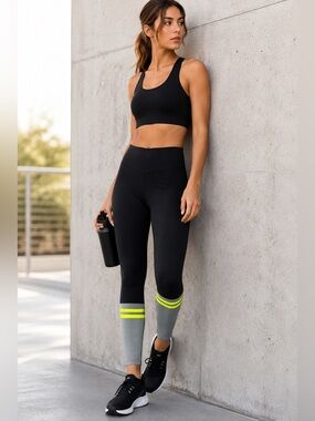 Danskin Now DryMore Reflective Running Leggings Black Gray XL